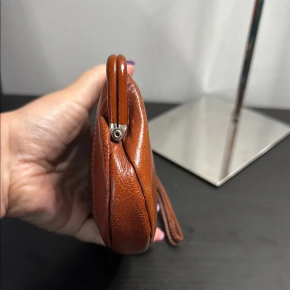 Fossil Brown Leather Wristlet Clutch with Structured Frame - Picture 7 of 8